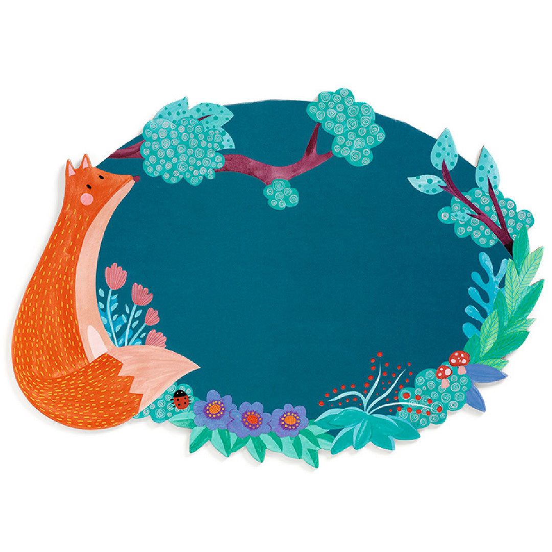 Een ovaal uitwisbaar schrijfbord met een vos en een rand van bladeren en bloemen.