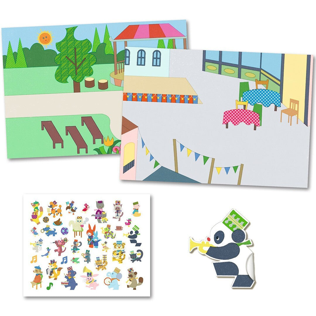 Vier elementen van de Djeco herbruikbare stickerset, met twee lege achtergrondscènes, een vel met alle dierenstickers en een losse panda sticker.