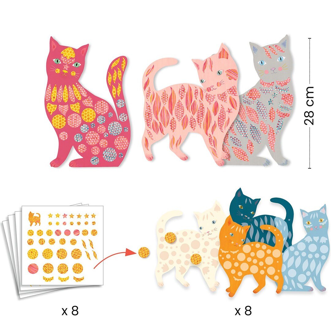 Infographic van de Djeco knutselset met kattenfiguren, stickers en de afmeting van 28 cm.