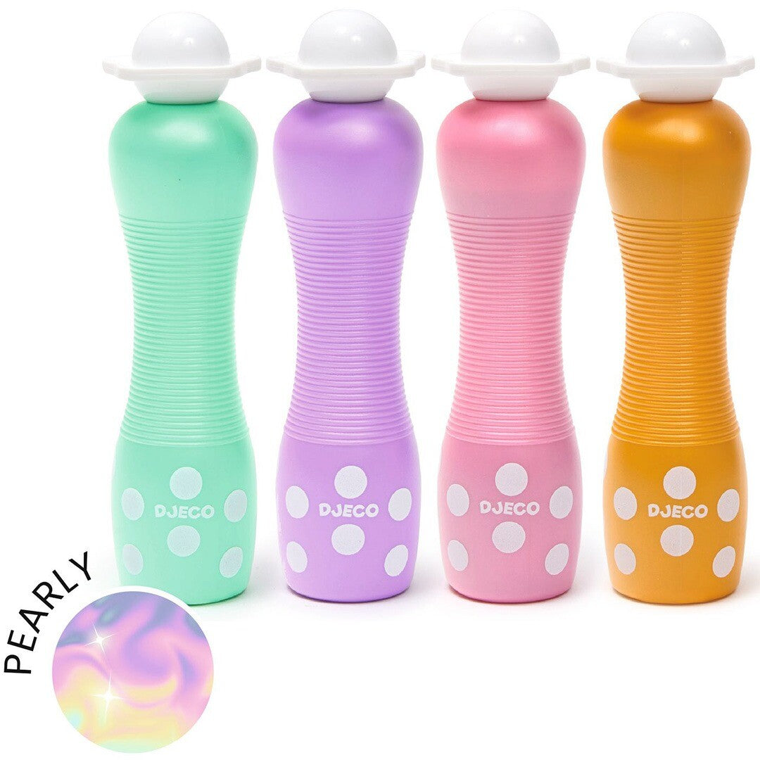 Vier Djeco schuimmarkers in mintgroen, paars, roze en oranje, met een glimmend pearly effect.