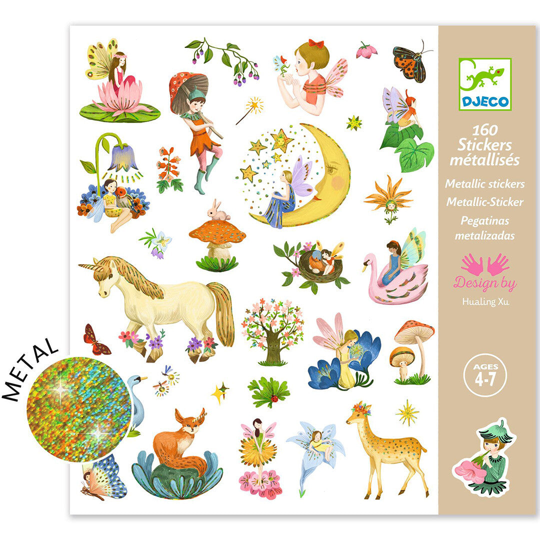 Djeco verpakking van 160 metallic fantasie stickers met sprookjesfiguren en dieren, met een detail van het metaaleffect.