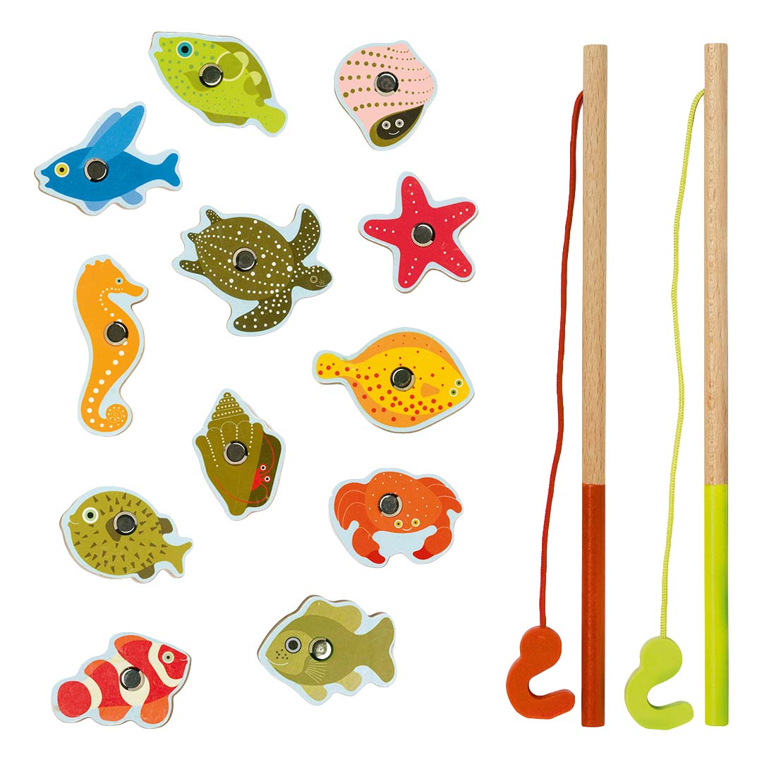 Losse houten zeedieren en twee vishengels van het Djeco magnetisch visspel.
