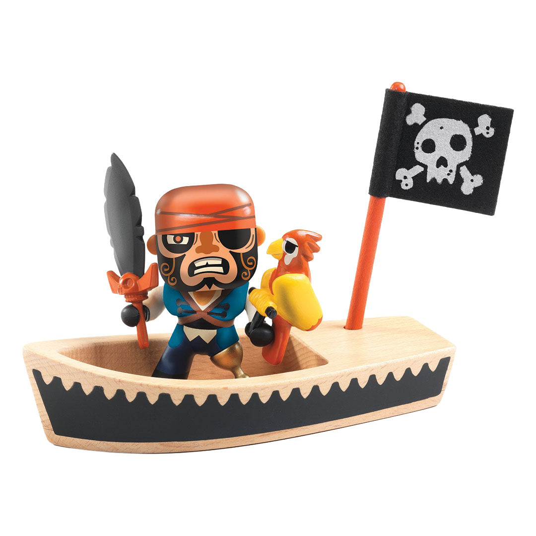 Djeco Arty Toys piraten speelset met een piraatfiguur, papegaai en boot met piratenvlag.
