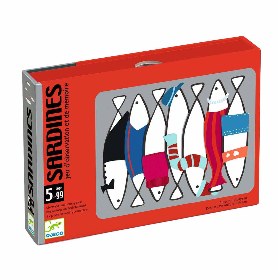 Djeco Sardines geheugenspel verpakking schuin van bovenaf gezien met illustratie van zes verklede vissen.