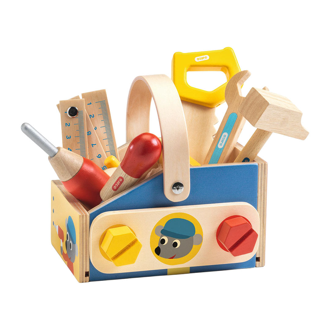 Djeco houten speelgoedgereedschapskist voor peuters, gevuld met gereedschap zoals een zaag en hamer, versierd met muisfiguren.