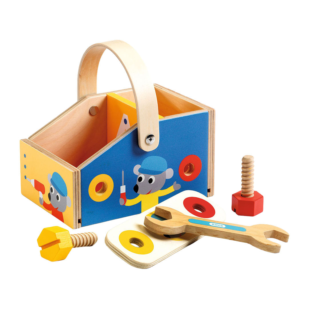 Djeco houten speelgoedgereedschapskist voor peuters, met losse houten moeren, bouten en een sleutel, versierd met muisfiguren.