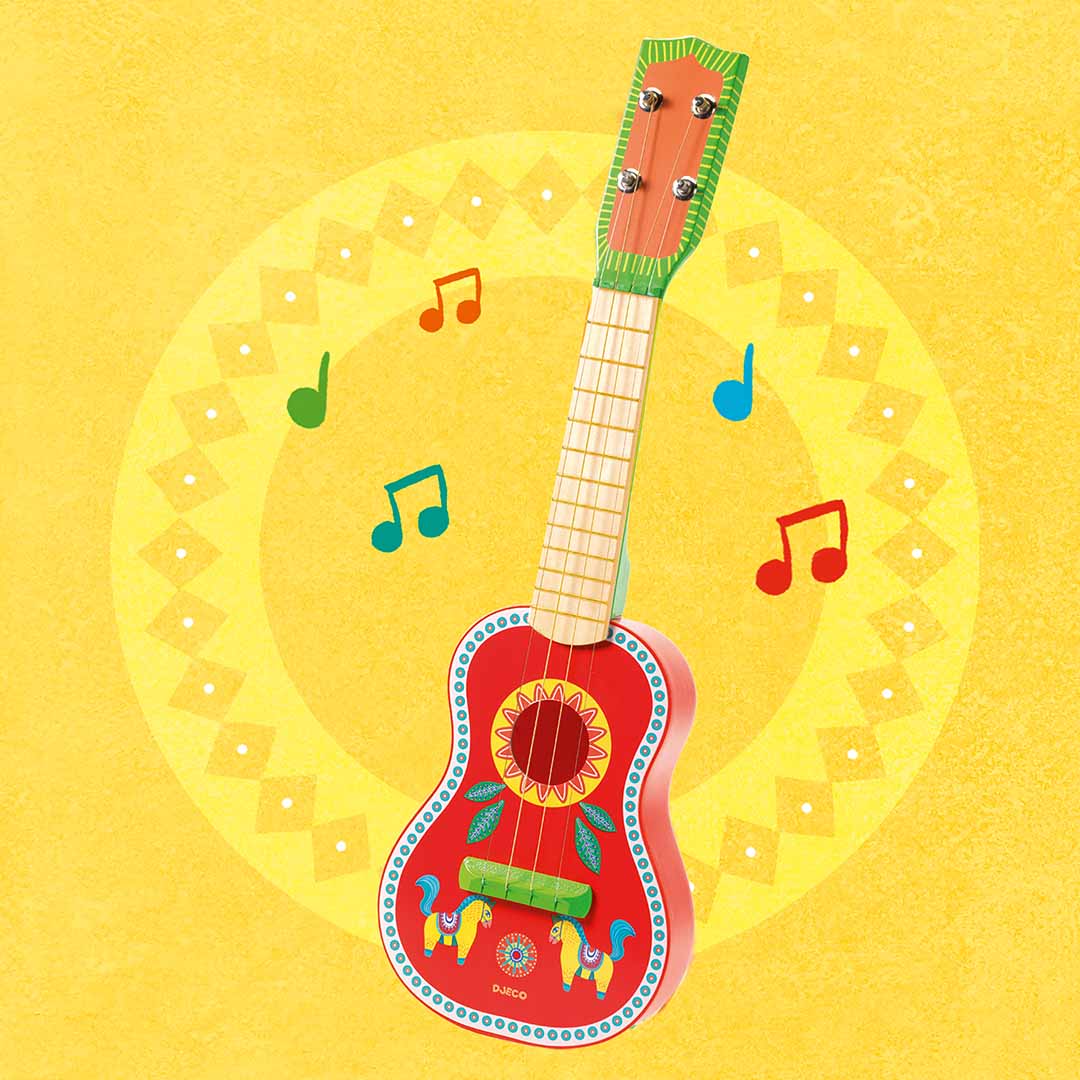 Djeco houten speelgoedgitaar met rood etnisch patroon en muzikale noten op een gele achtergrond.