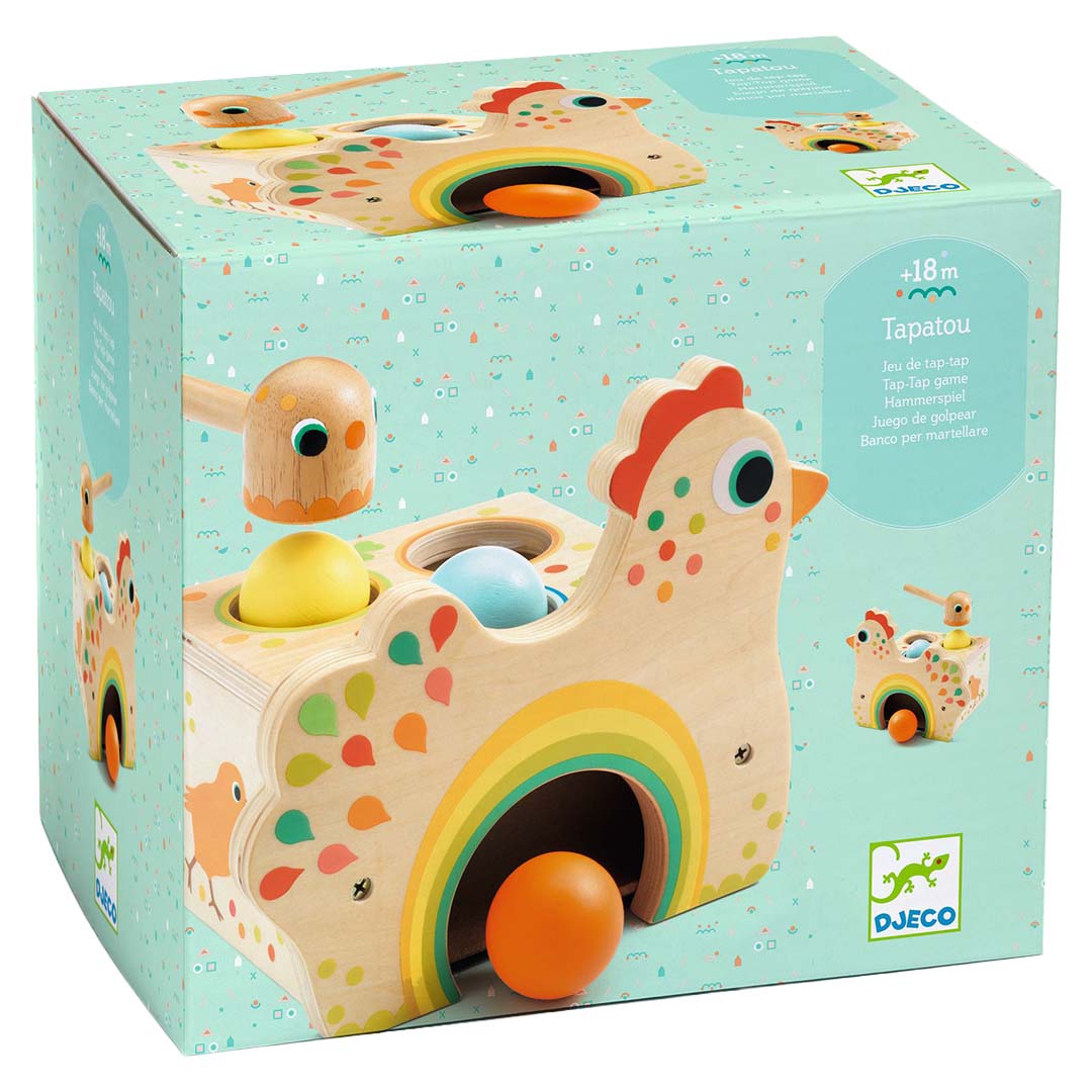 De verpakking van het Djeco houten hamertje tik babyspeelgoed in de vorm van een kip.