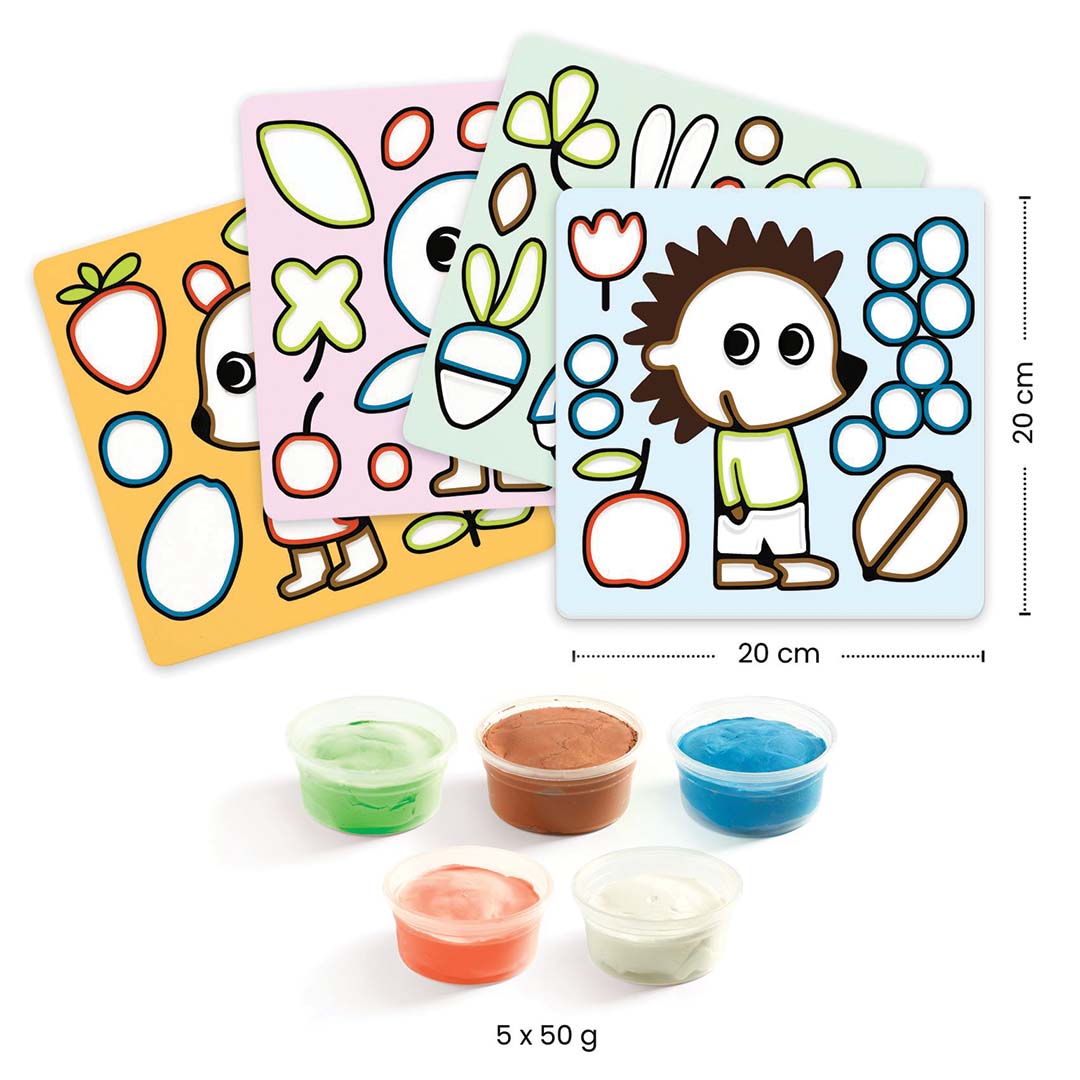 Overzicht van de Djeco kleiset met vier kaarten met dieren- en tuinthema's, vijf potjes klei en de afmetingen.