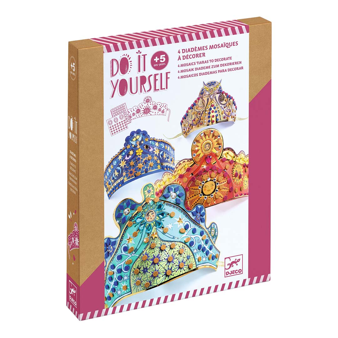 Djeco knutselset DIY mozaïek diademen verpakking met afbeeldingen van vier versierde diademen.