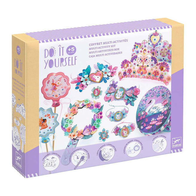 Djeco knutselset Nymphea verpakking met voorbeelden van de te maken kronen, toverstafjes en sieraden.