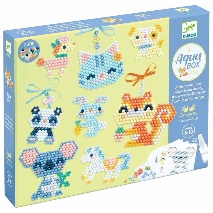 De Djeco Aqua Box knutselset met waterkralen voor het maken van diverse dierenfiguren.