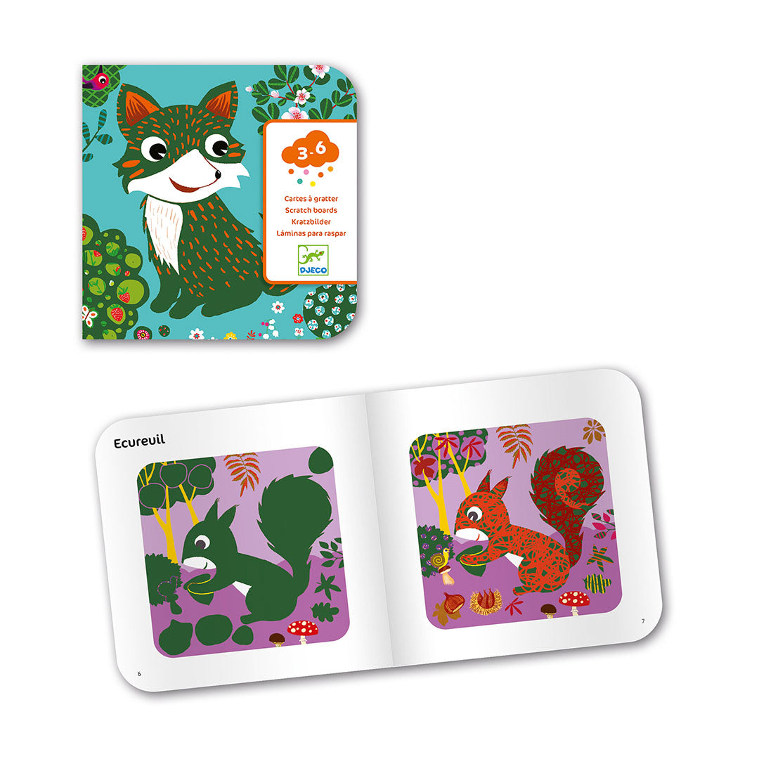 Djeco kraskaarten verpakking en een instructieboekje met een voorbeeld van een gekraste eekhoorn.
