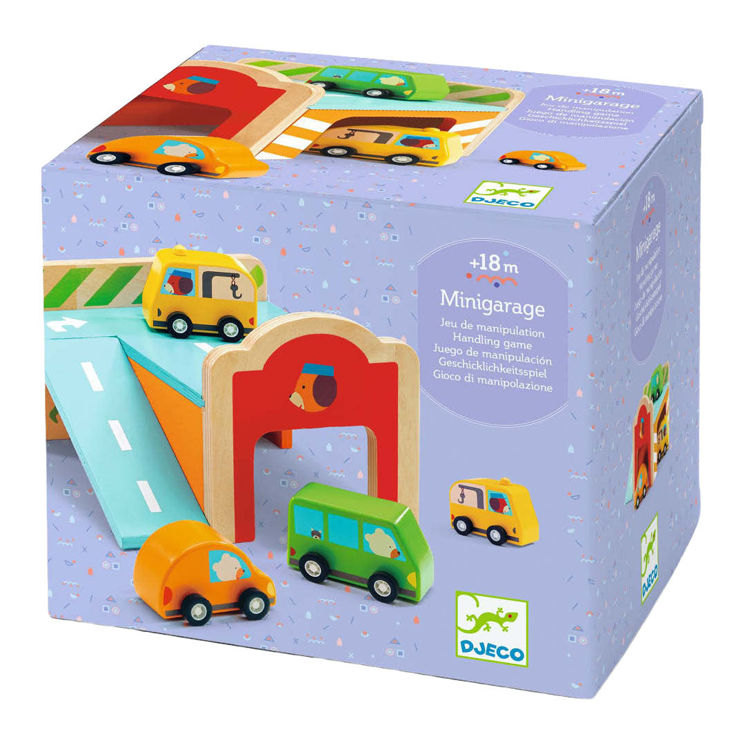 Verpakking van de Djeco houten mini garage autospeelset voor peuters.