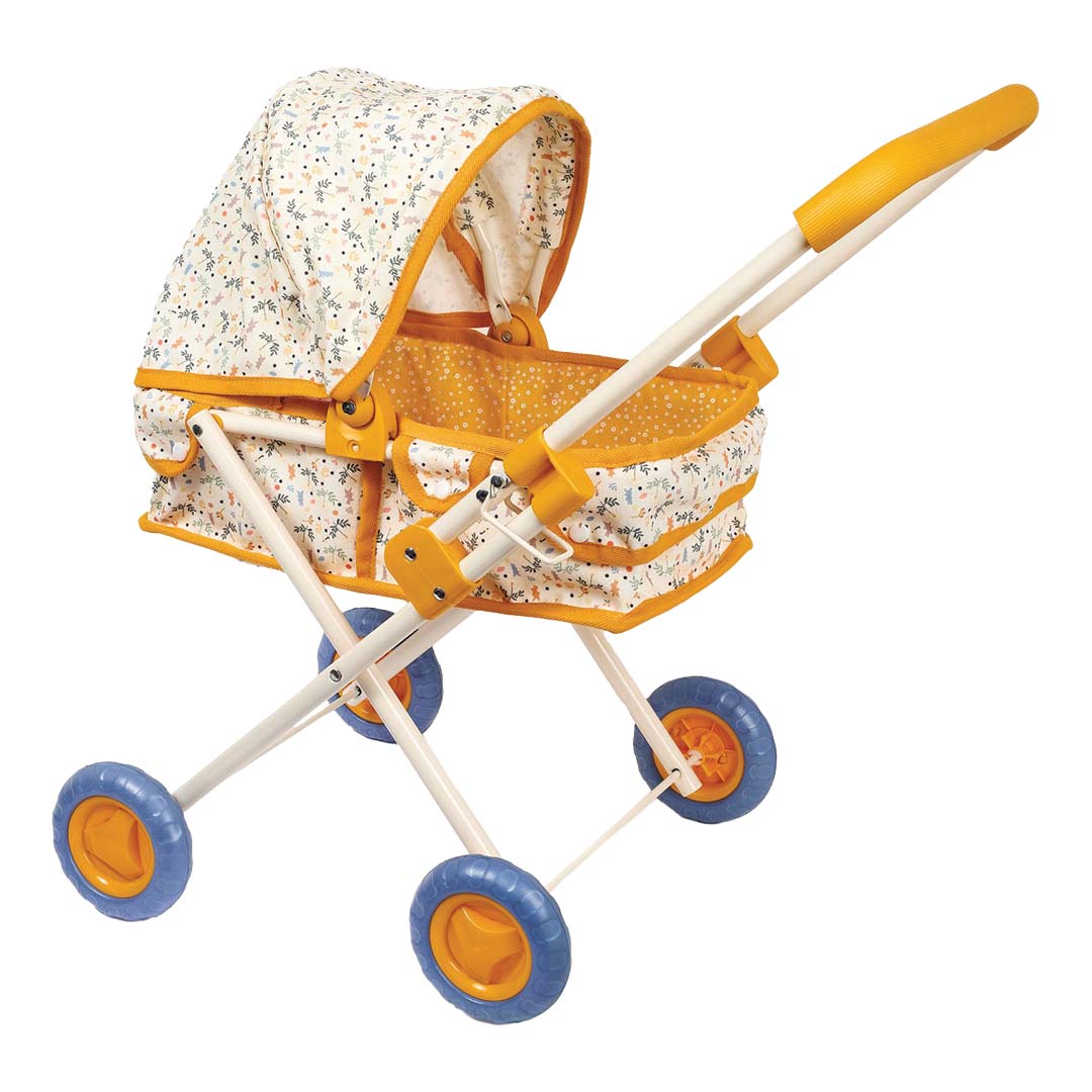 Djeco poppenwagen met bloemenpatroon en gele accenten, opengeklapt.