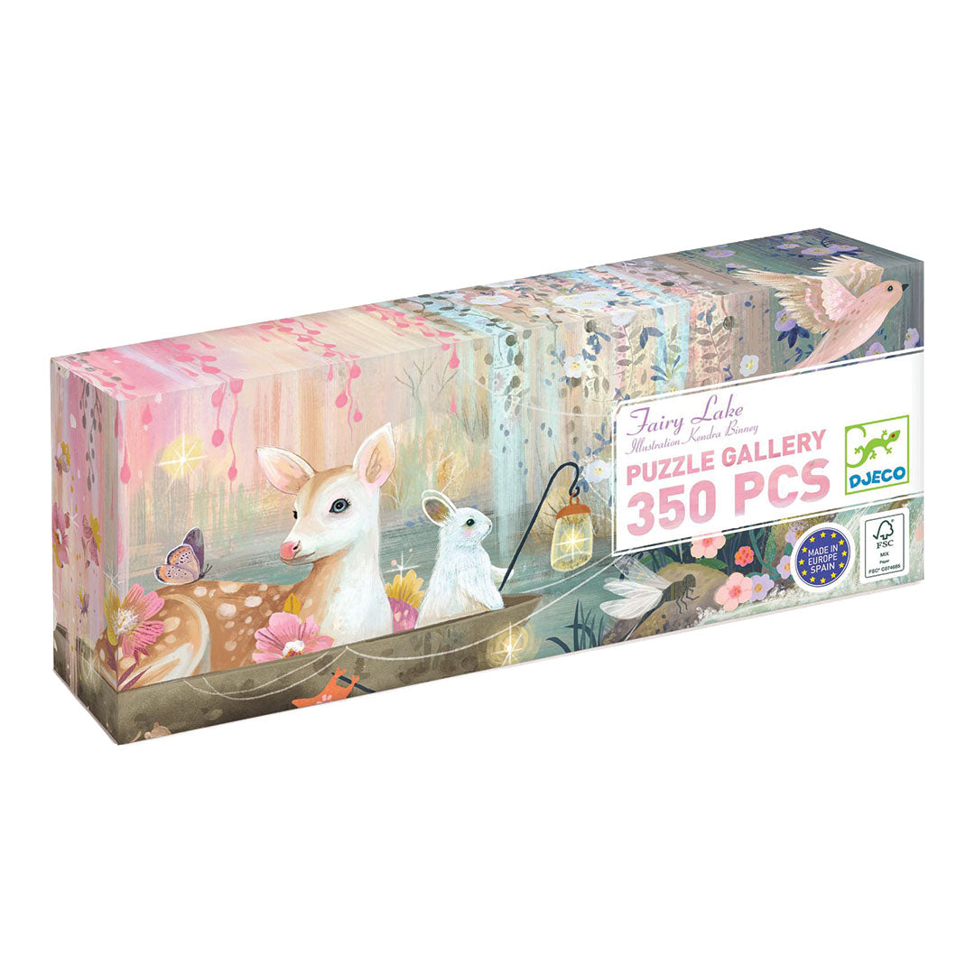 Djeco legpuzzel 'Fairy Lake' van 350 stukjes, met een hertje en konijn in een bootje, op de verpakking.