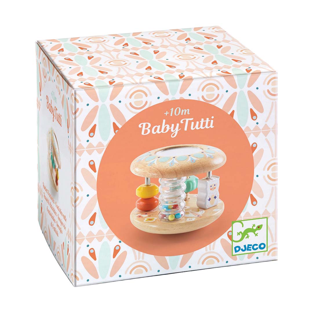 De verpakking van de Djeco BabyTutti houten rammelaar tuimelaar.