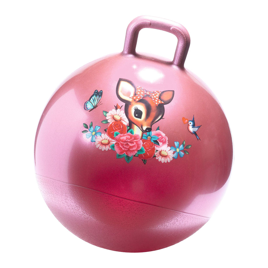 Djeco roze skippybal met een illustratie van een hertje, bloemen, een vlinder en een vogel.