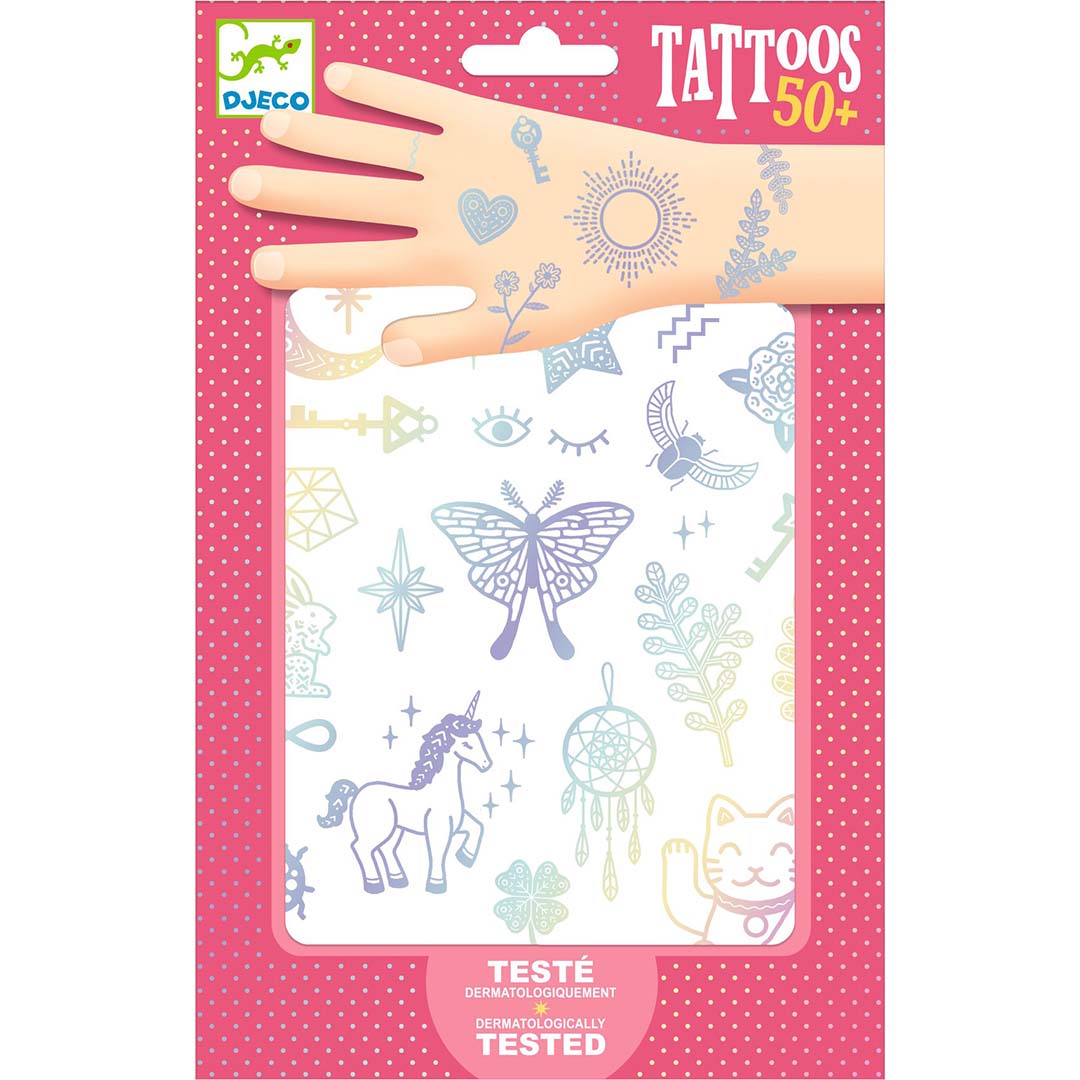 Djeco tijdelijke tattoos met gelukssymbolen en dieren, zichtbaar op de verpakking.