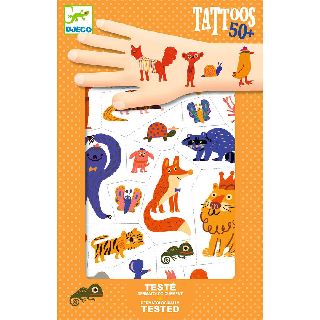 Djeco verpakking van tijdelijke kindertatoeages met diverse dieren afgebeeld op een hand en een stickervel.