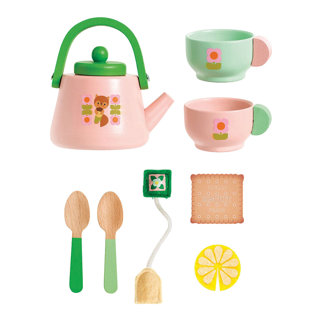 Djeco houten speelgoed theeset met alle losse onderdelen: theepot, twee kopjes, lepels, theezakje, koekje en citroenschijfje.