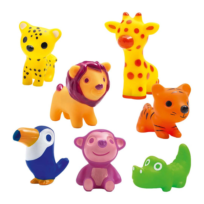 Zeven kleurrijke Djeco Troopo savanne dieren badspeeltjes, waaronder een giraffe, leeuw en krokodil.
