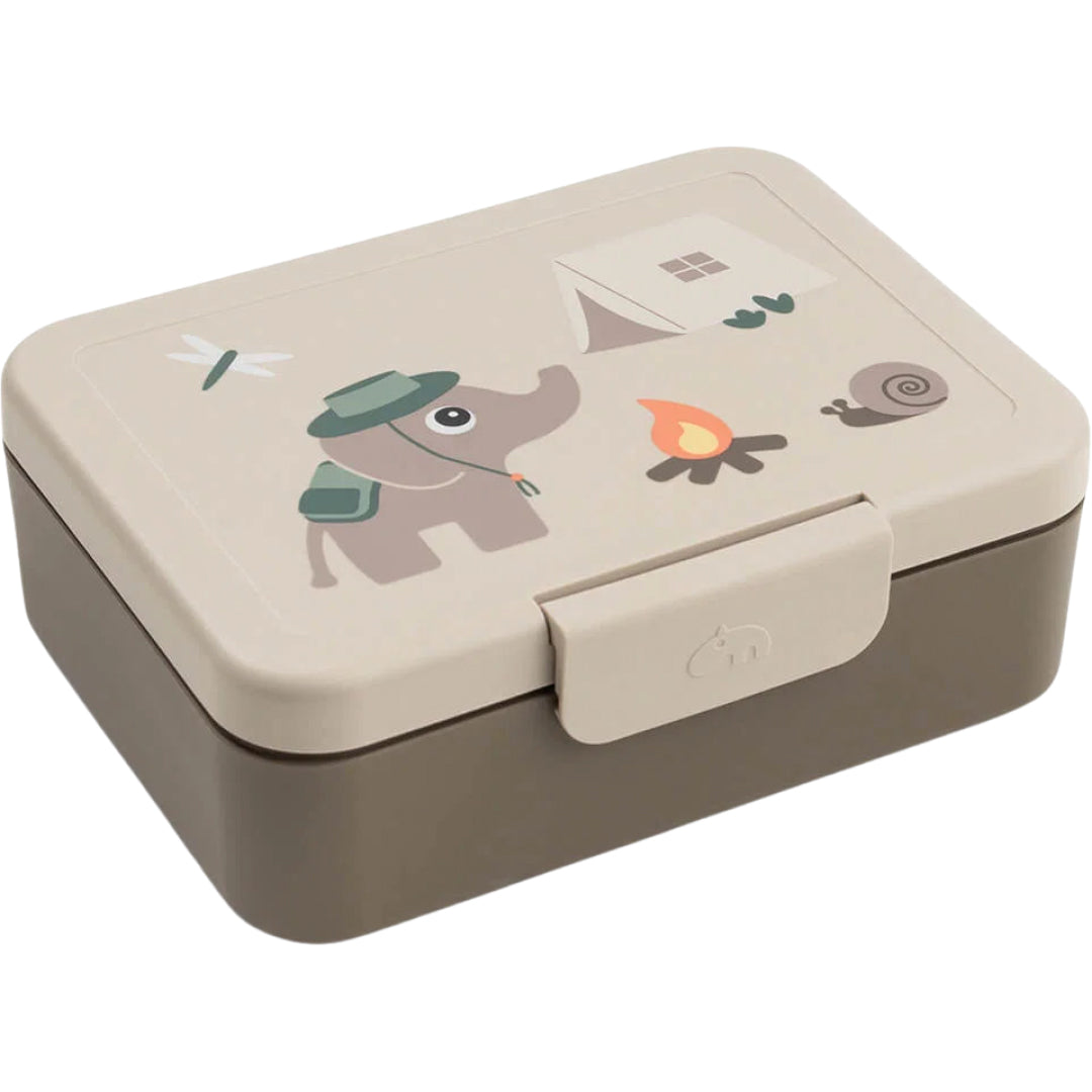 Done by Deer kinder lunchbox in beige en bruin met een olifant, tent en kampvuur op de deksel.