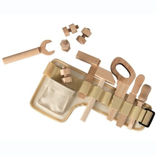 Egmont Toys houten speelgoedgereedschapset met beige gereedschapsgordel en losse moeren en bouten.