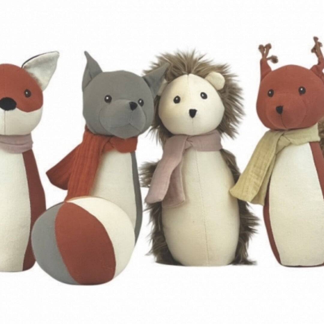 Egmont Toys kegelspel met een close-up van vier zachte bosdieren en de bal.