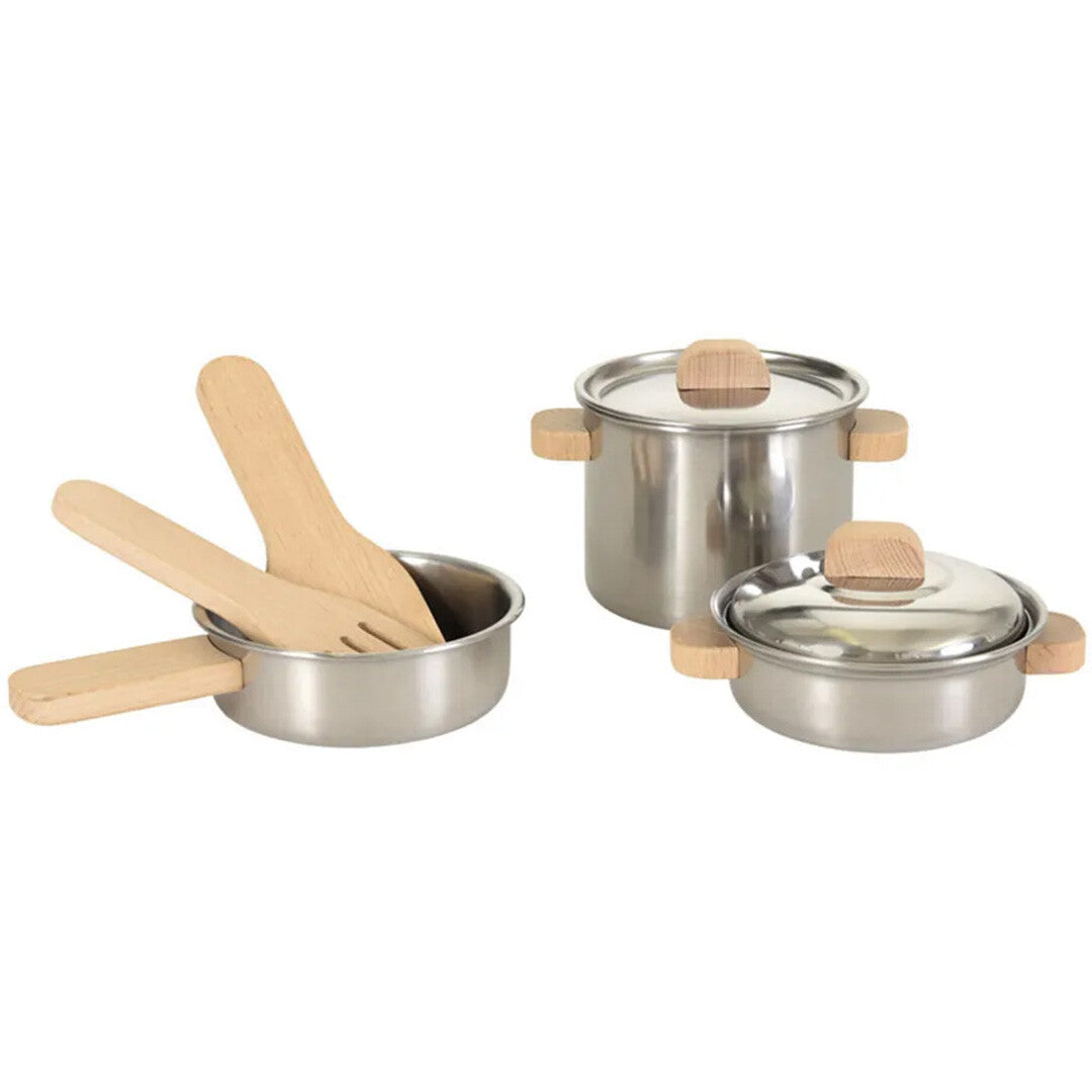 Egmont Toys speelgoed pannenset van zilverkleurig metaal met houten handvatten, inclusief twee pannen en een koekenpan met houten keukengerei.