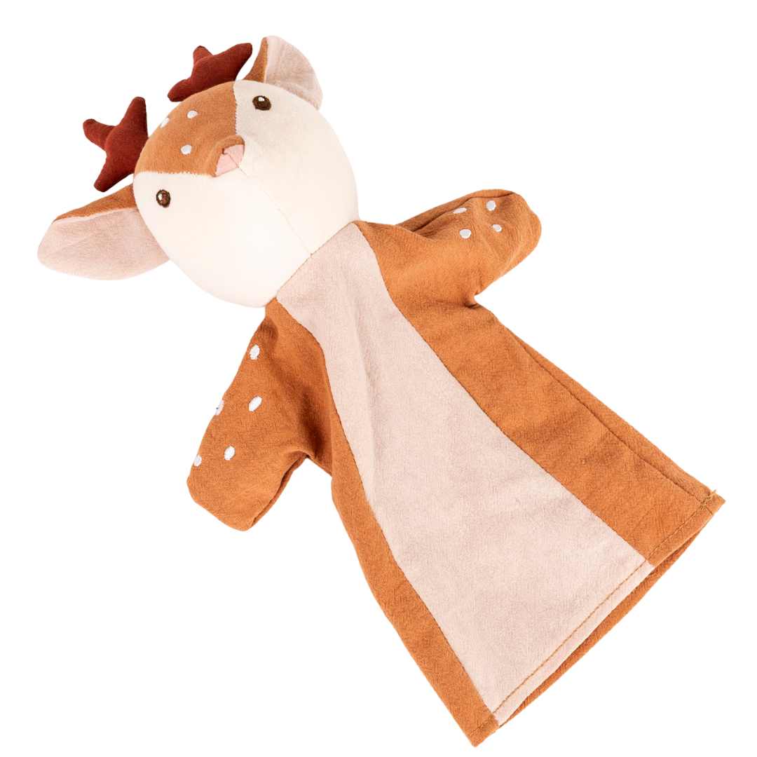 Egmont Toys handpop hertenkalf met bruine vacht en witte stippen, schuin liggend afgebeeld.