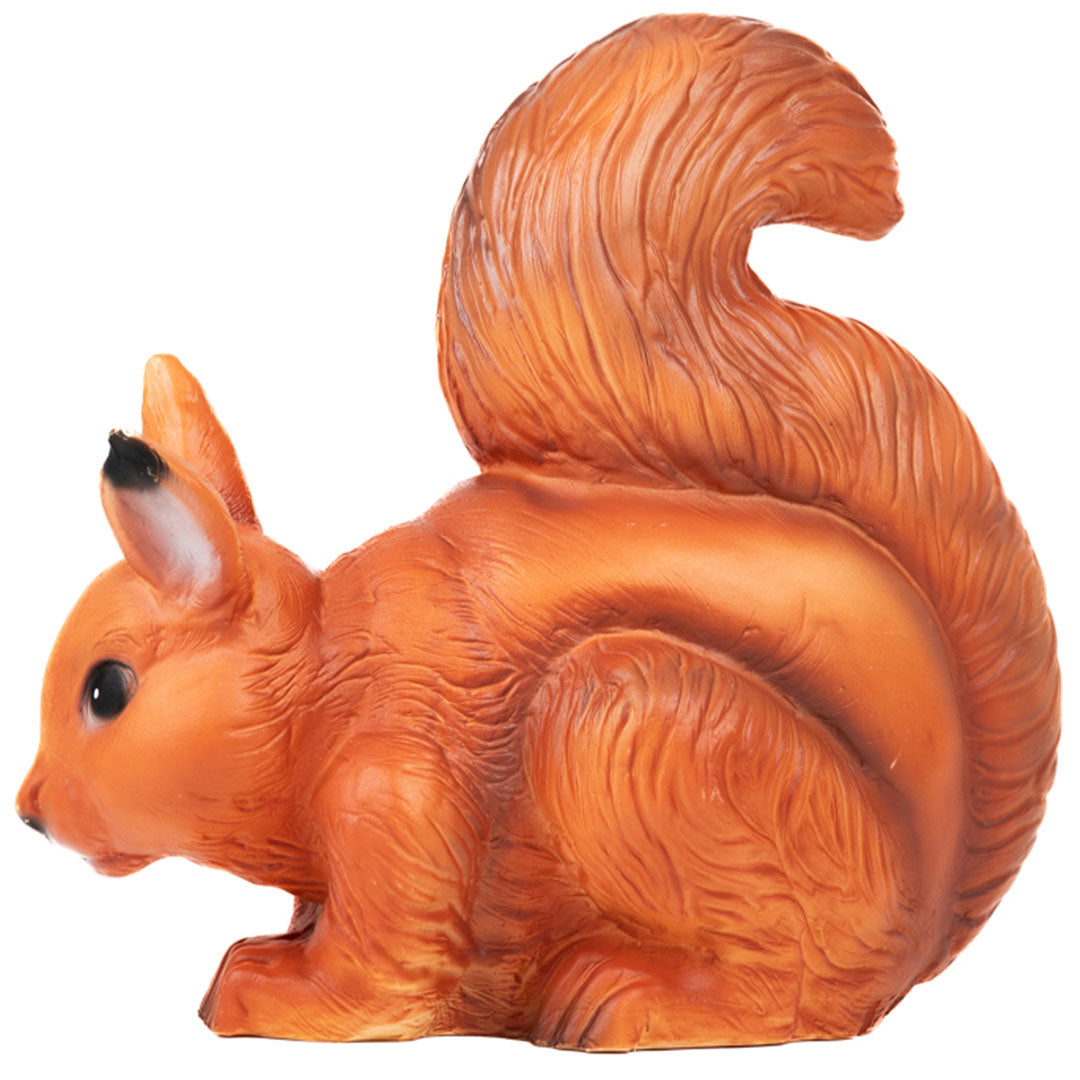 Egmont Toys nachtlamp in de vorm van een oranje eekhoorn, van de zijkant gezien.