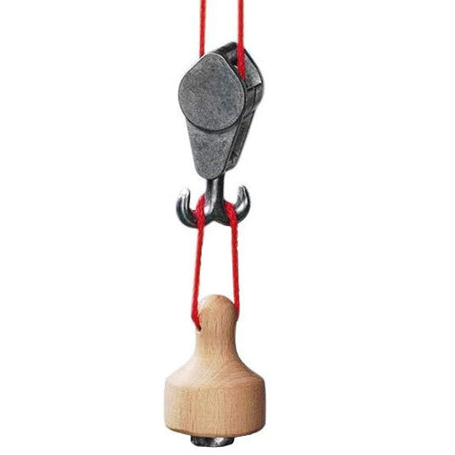 fagus houten hefmagneet met rode draad en metalen katrol.