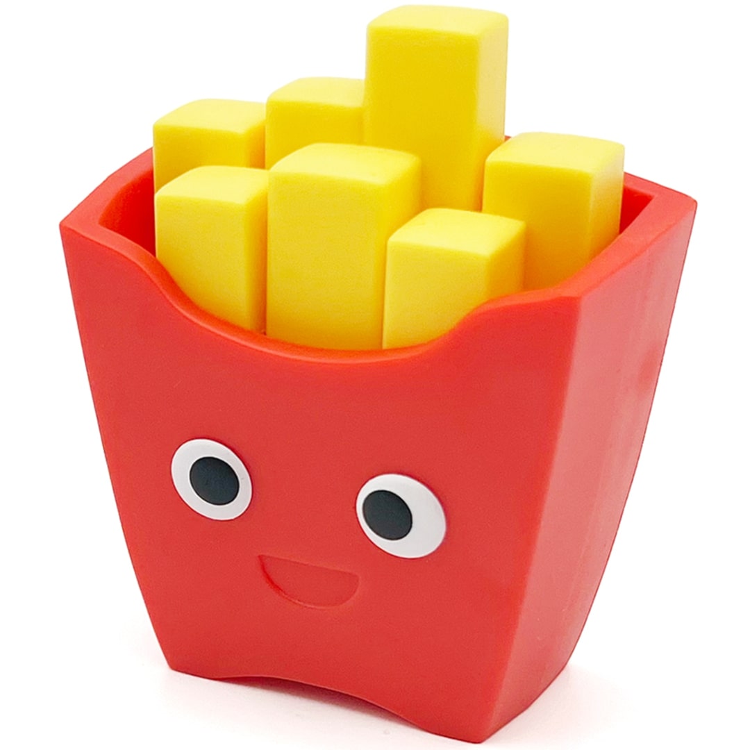fidget go friemelspeelgoed, een rood frietbakje met gele frietjes en een lachend gezicht, schuin van voren gefotografeerd.
