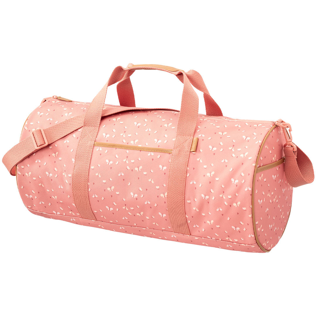 Fresk roze kinder weekendtas met vlinderpatroon, schuin van voren gezien.