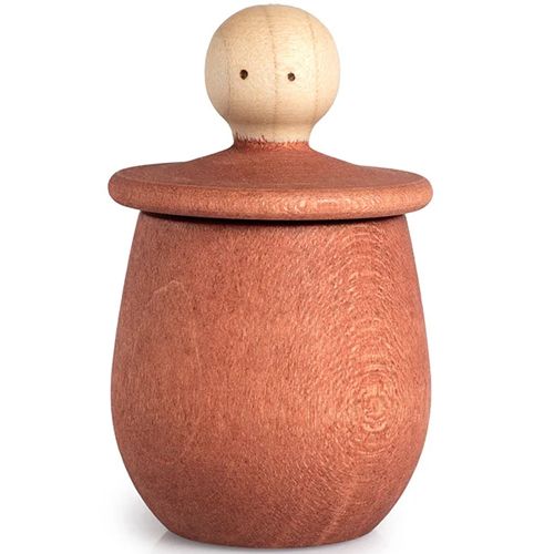 Een Grapat oranje houten bakje met een deksel met een rond poppetje erop.