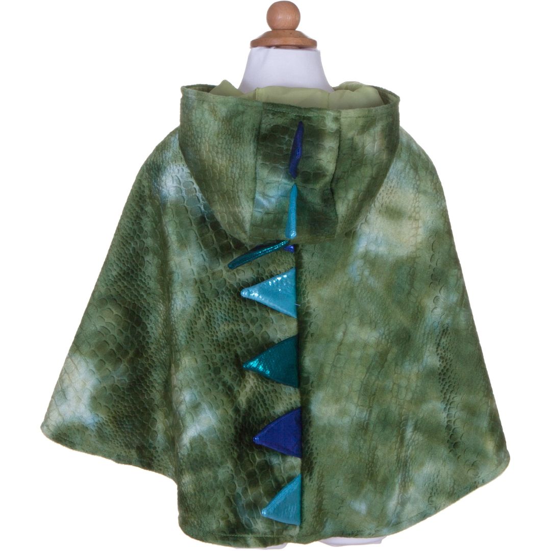 Great Pretenders groene baby draken verkleedcape met blauwe en turquoise stekels, getoond op een paspop.