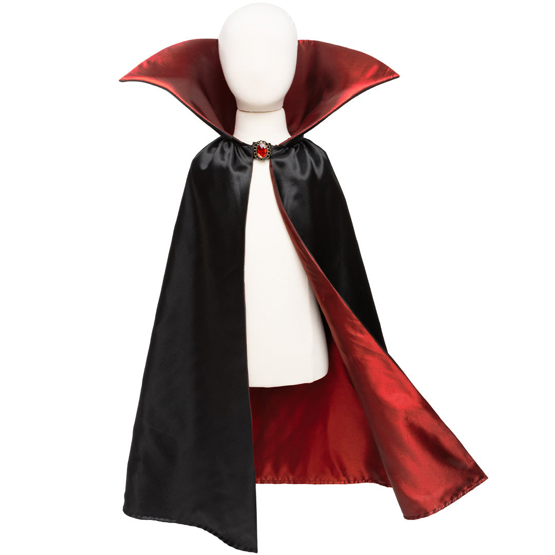 Great Pretenders verkleedcape vampier, zwart met rode voering en kraag, op een paspop.