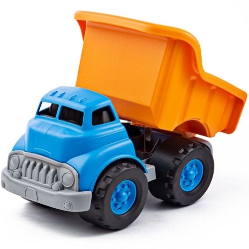 Green Toys blauw-oranje speelgoedkiepwagen met de laadbak iets omhoog.