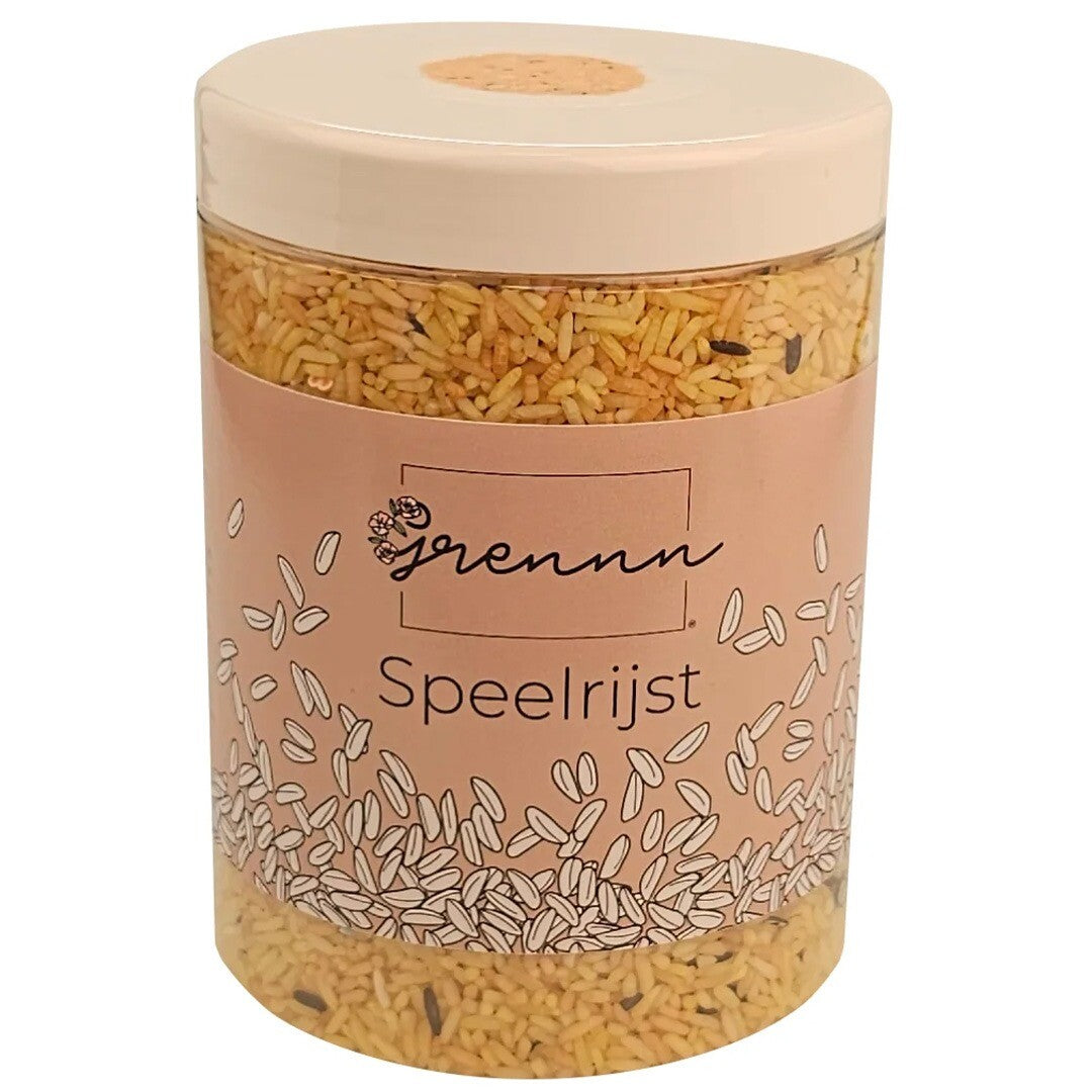 Verpakking van grennn speelrijst bijen mix in een doorzichtige pot met roze etiket.