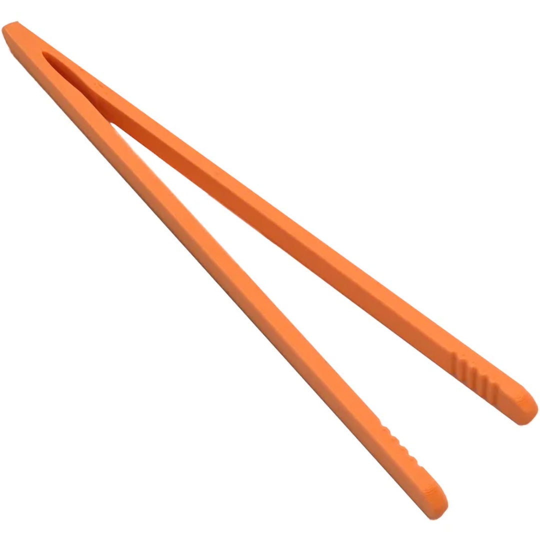 Grennn oranje pincet voor sensorisch speelgoed.