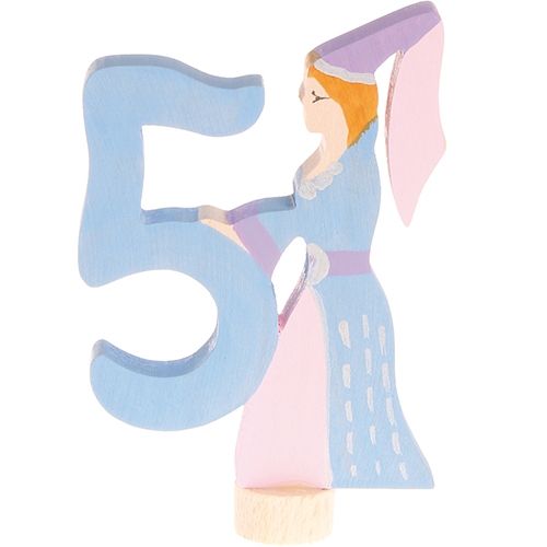 Grimm's houten decoratiefiguur van een lichtblauwe cijfer 5 met een prinses.