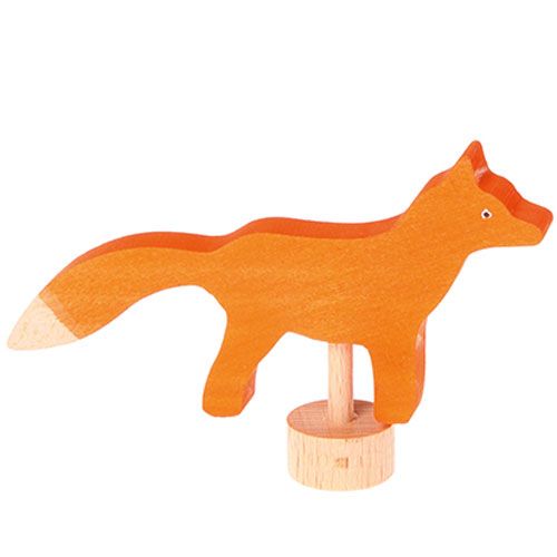 Grimm's houten decoratie figuur van een oranje vos op een kleine houten standaard.