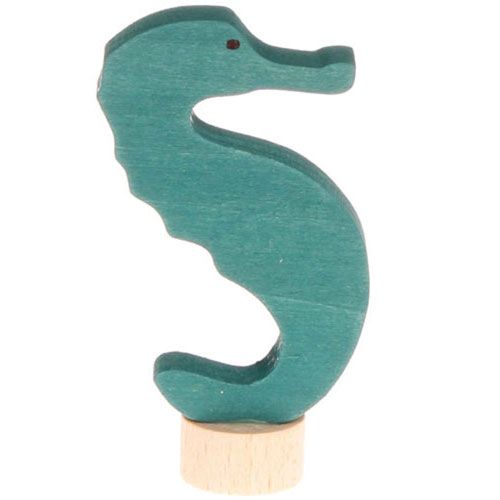 Grimm's houten decoratie figuur van een groen zeepaardje op een houten voet.