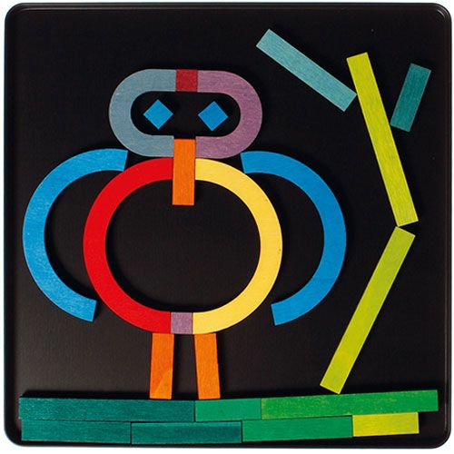 Grimm's houten magneetpuzzel met kleurrijke houten stukken die een uil en abstracte boomvormen op een zwarte ondergrond voorstellen.