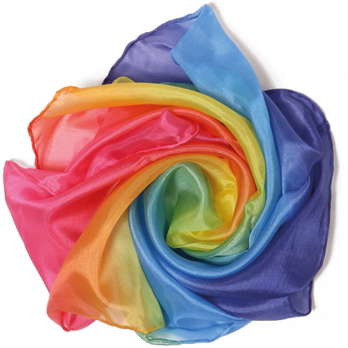 Grimm's zijden regenboog speeldoek, opgevouwen.