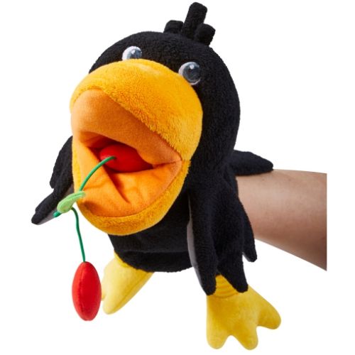 Haba handpop raaf met open snavel die een rode kers vasthoudt.