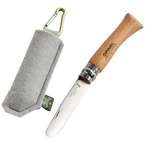 Haba Terra Kids Opinel zakmes met houten handvat en grijze vilten schede met karabijnhaak.