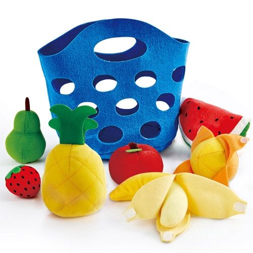 Hape fruitmandje met diverse vilten fruitstukken zoals een banaan, ananas en watermeloen.