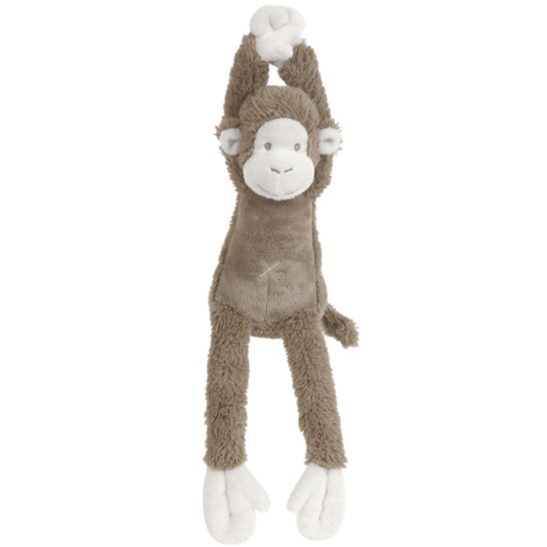 Happy Horse pluchen knuffelaap in bruin en wit, hangend met de armen omhoog.
